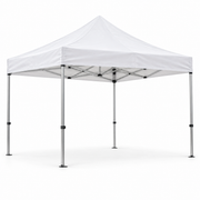 Vue de trois quarts d’un barnum blanc 3 × 3 m sur fond blanc