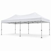 Vue de trois quarts d’un barnum blanc 6 × 3 m sur fond blanc